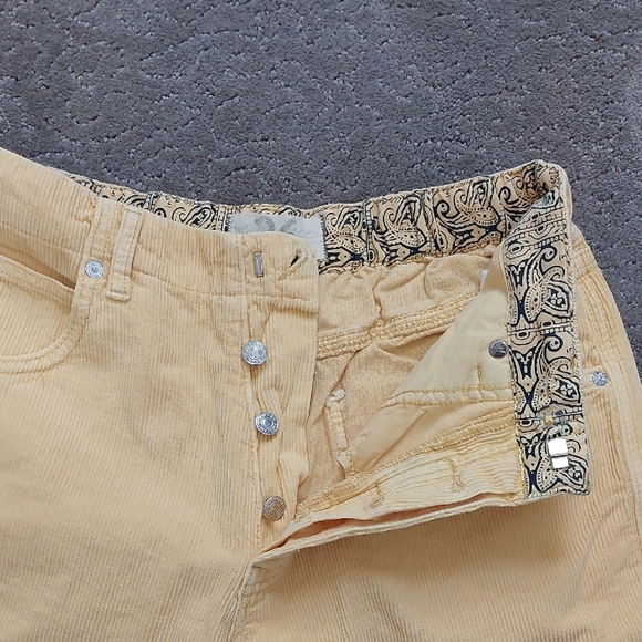We The Free Yellow Martha Slouchy Corduroy Midrise Pants Size 26 - Picture 3 of 5